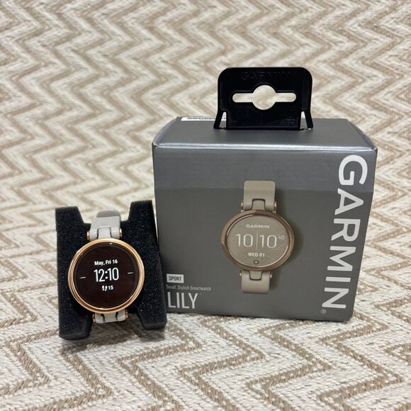 Garmin Lily Sport Smartwatch 34mm Rose Gold - Picture 1 of 10